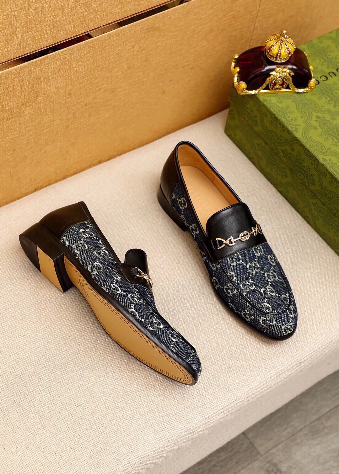 Men's shoes 💰540 💐 GUCCI official website dress shoes 🌀 Italian 🇮🇹 imported denim upper ➕ top imported water-dyed cow 🐂 leather lining 💋 fine handmade original outsole, the real thing looks better when photographed in person Standard size 38-44 (45🉑️customized)